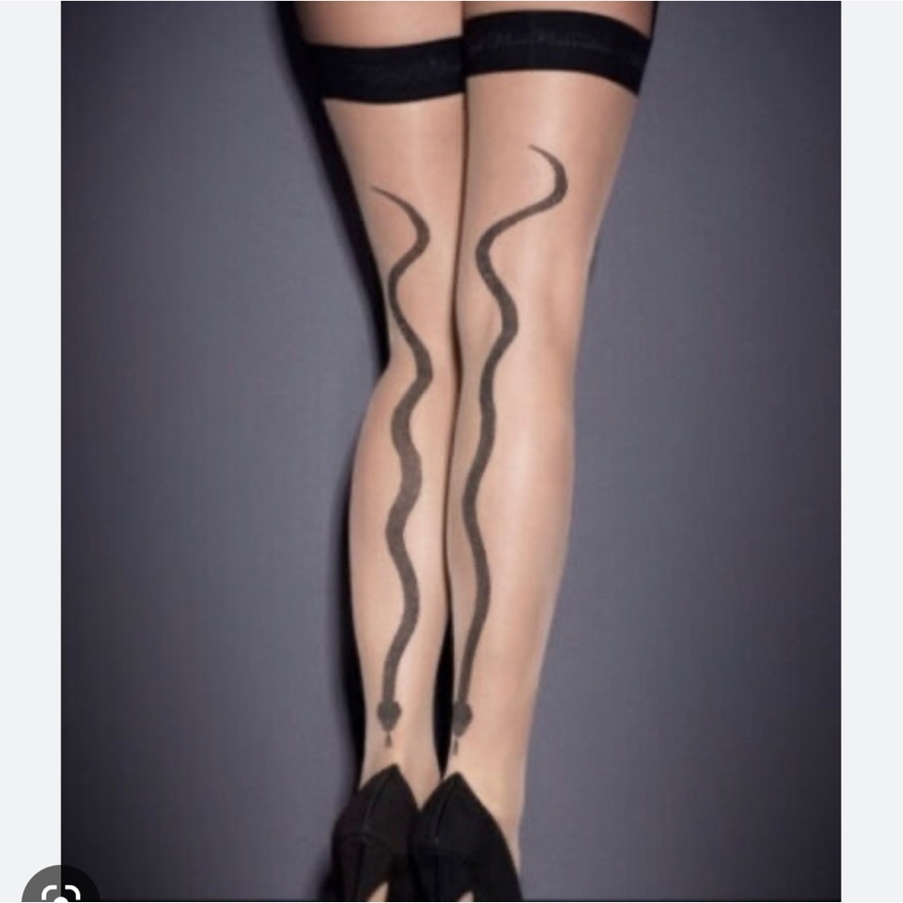 Agent Provocateur Snake hold ups Champagne w/ snake seamed stockings